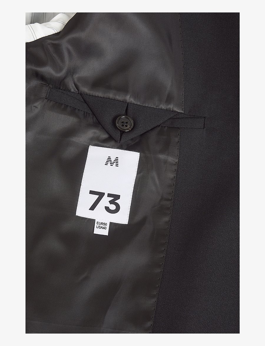Matinique - MAchris 73 - single breasted blazers - black - 2