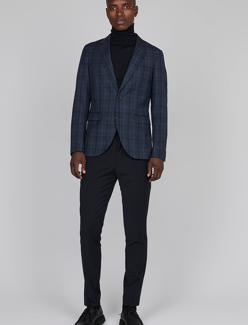 Matinique - MAgeorge - enkeltradede blazere - dark navy - 3