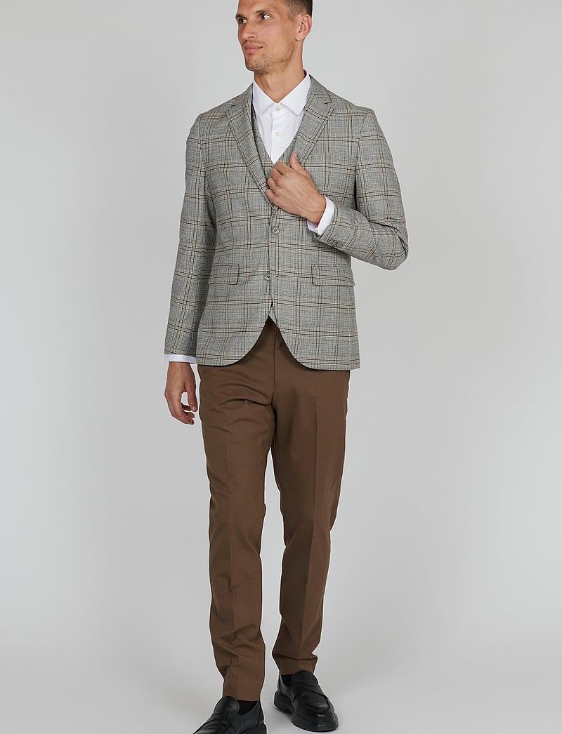 Matinique - MAgeorge F - teak - 3