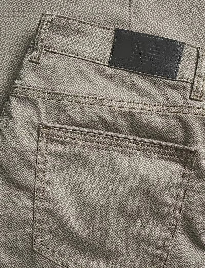 Matinique - MApete - tapered jeans - turkish coffee - 3