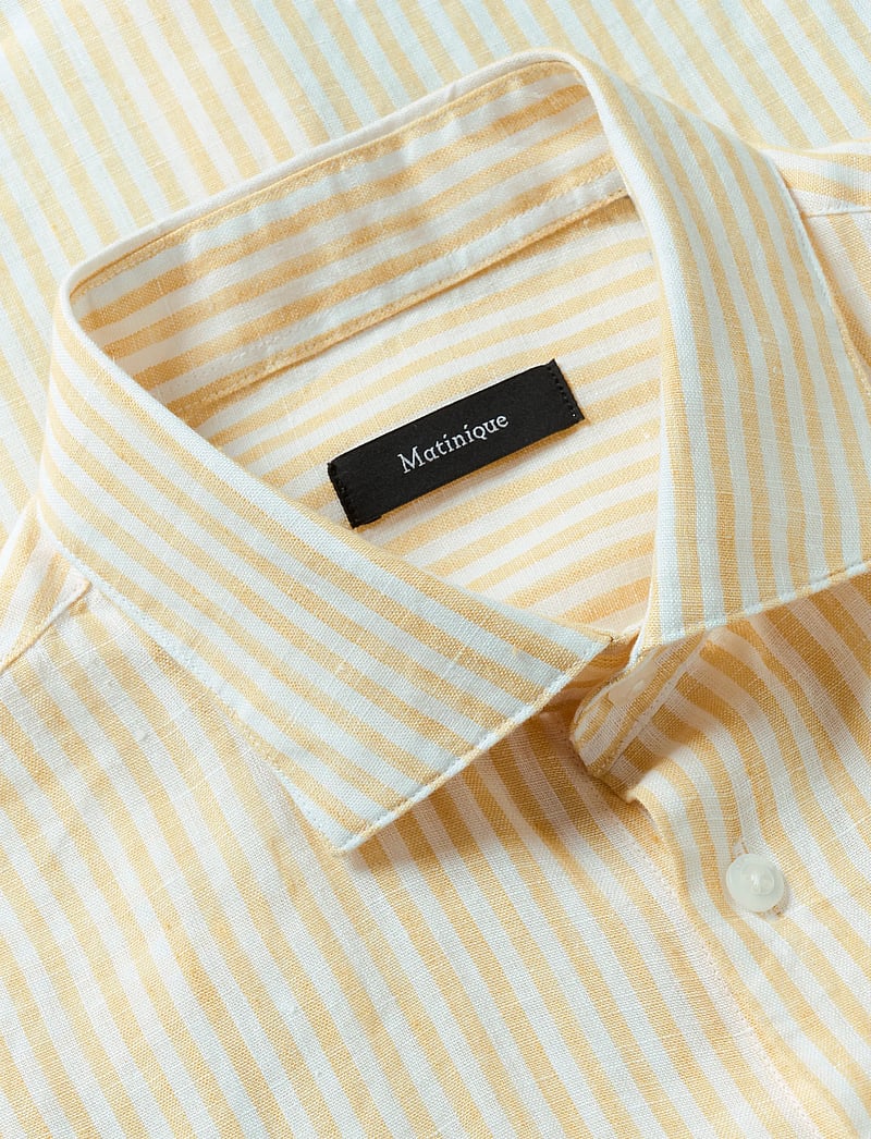 Matinique - MAmarc short - stribede skjorter - golden cream - 5