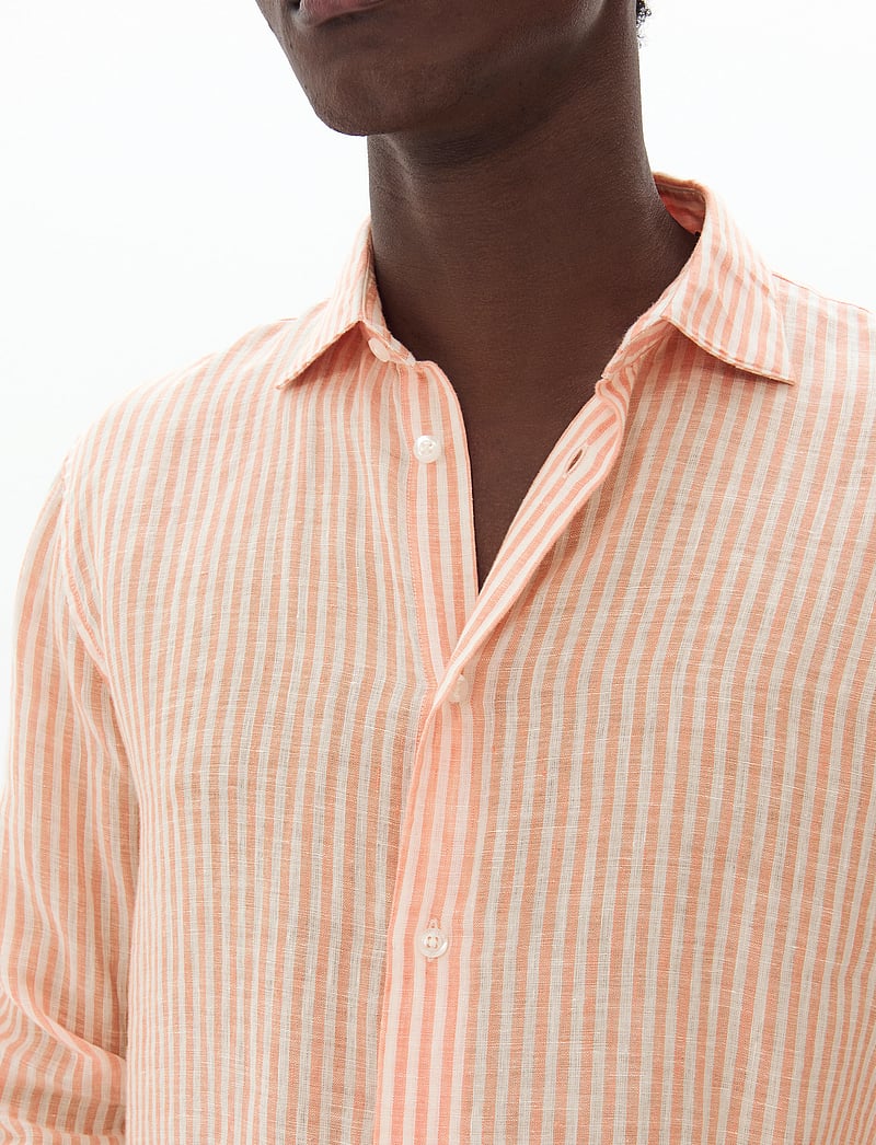 Matinique - MAmarc short - gestreifte hemden - shell coral - 4