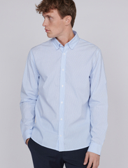 Matinique - MAChristaldo - business skjorter - chambray blue - 2