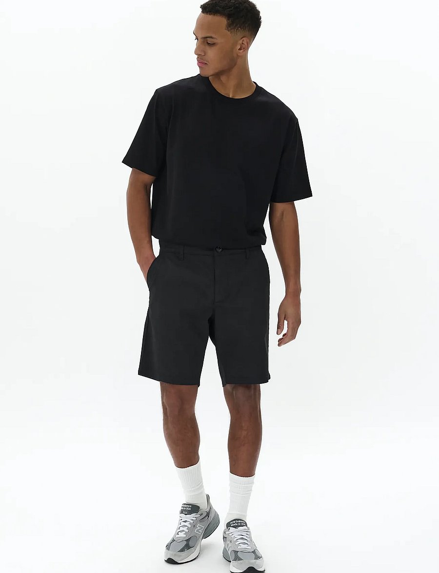 Matinique - MAthomas Short - vabaaja lühikesed püksid - black - 2
