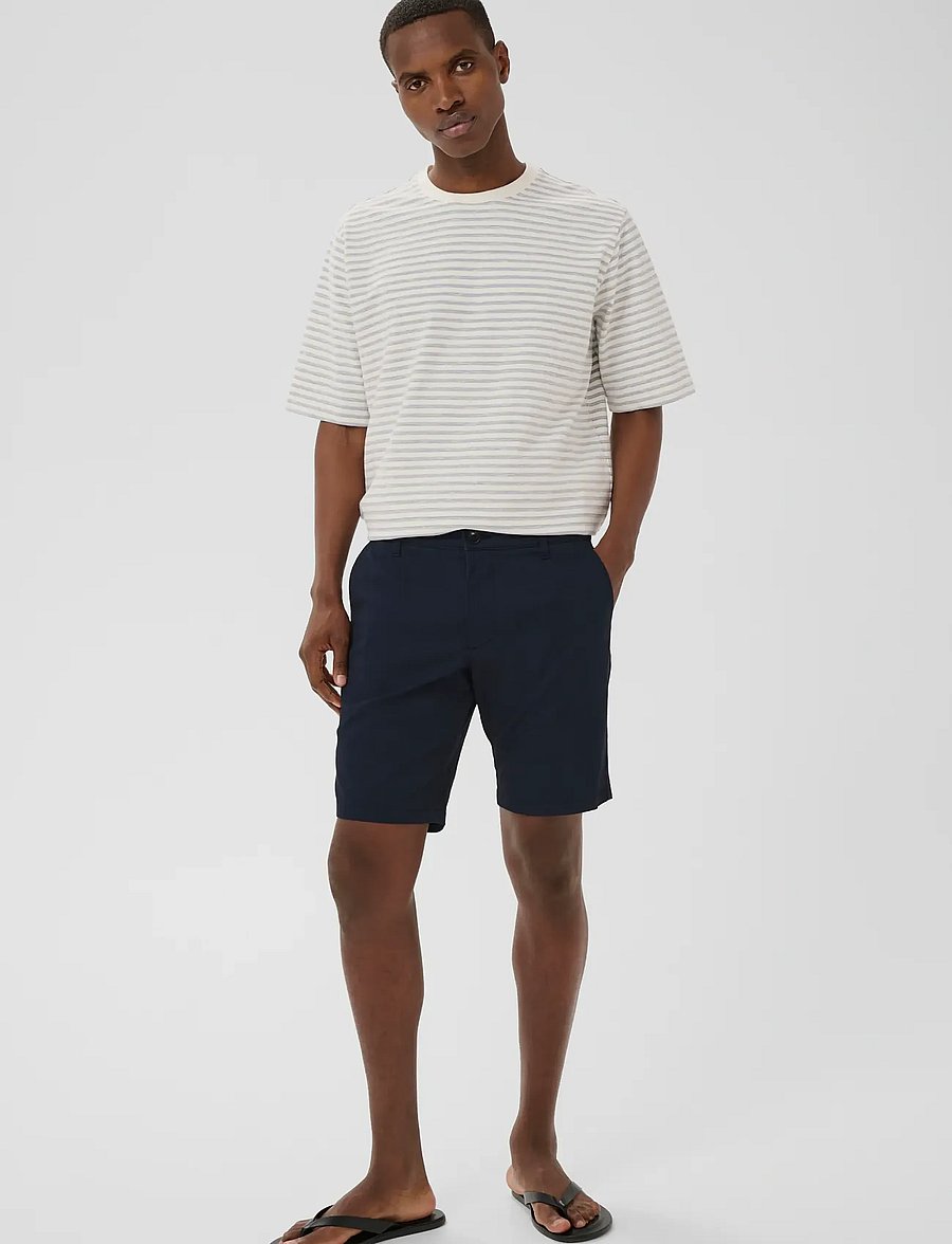 Matinique - MAthomas Short - vabaaja lühikesed püksid - dark navy - 1