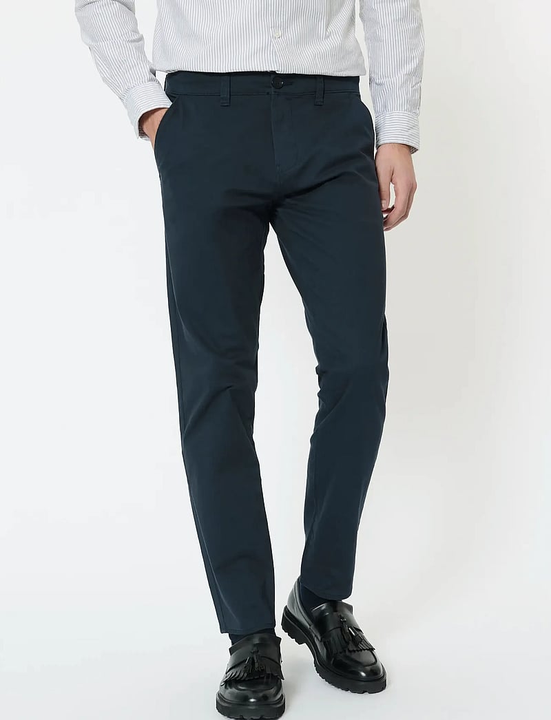 Matinique - MABrent - casual byxor - dark navy - 0