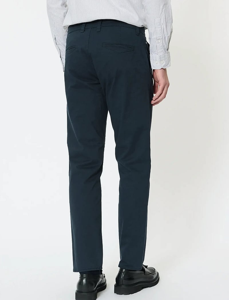 Matinique - MABrent - casual byxor - dark navy - 4