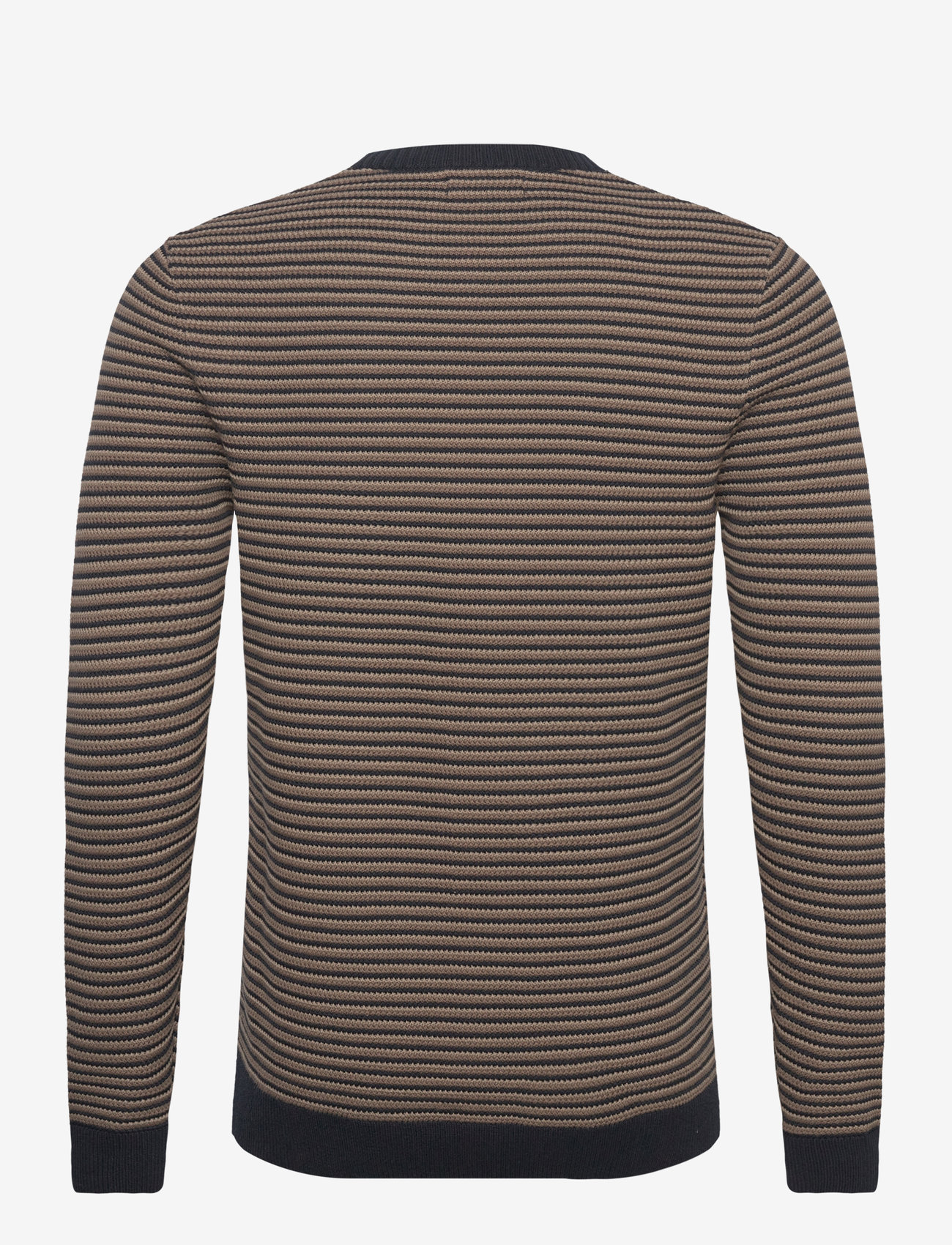 Matinique - MAtriton - rundhals - morel - 2