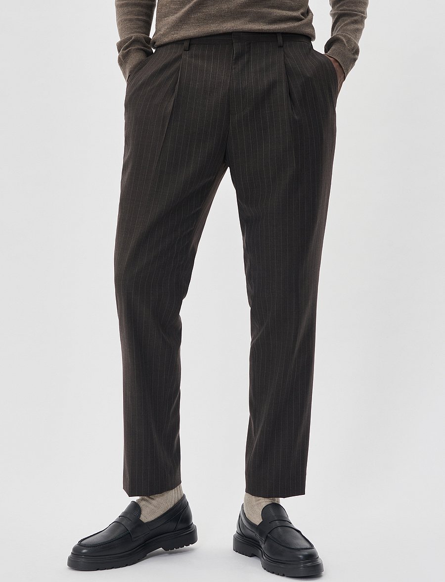 Matinique - MAweller Pleat Pant - Ülikonnapüksid - espresso - 0