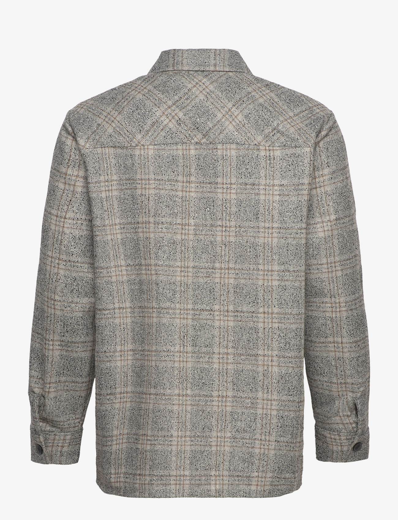 Matinique - MAdamo P - autumn clothing - fallen rock - 1