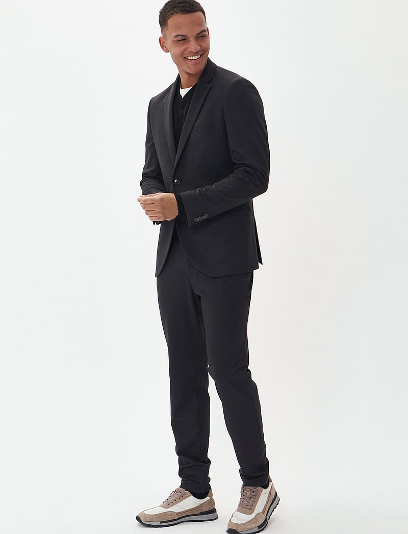 Matinique - MAgeorge Jersey - vienaeiliai švarkai - dark grey melange - 3