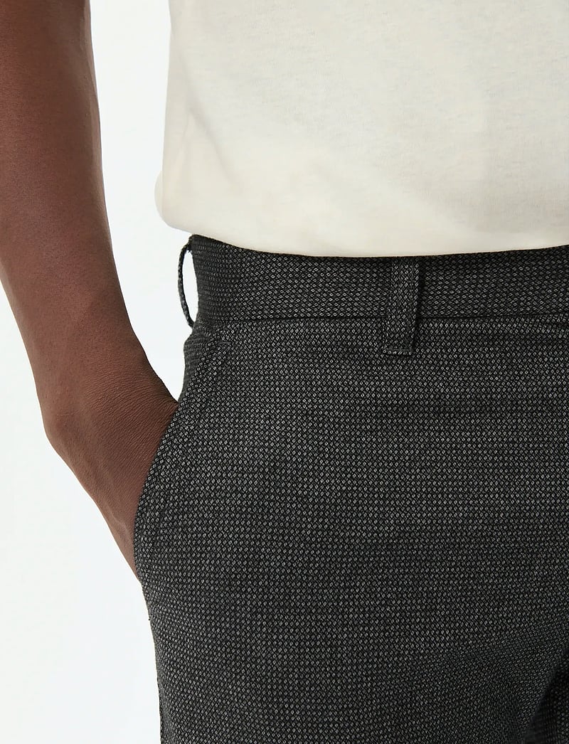 Matinique - MAparker Pant - kostiuminės kelnės - dark grey melange - 4