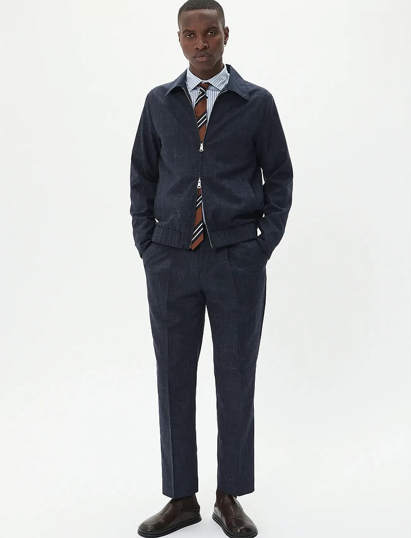 Matinique - MAenoch Jacket - frühlingsjacken - dark navy melange - 3