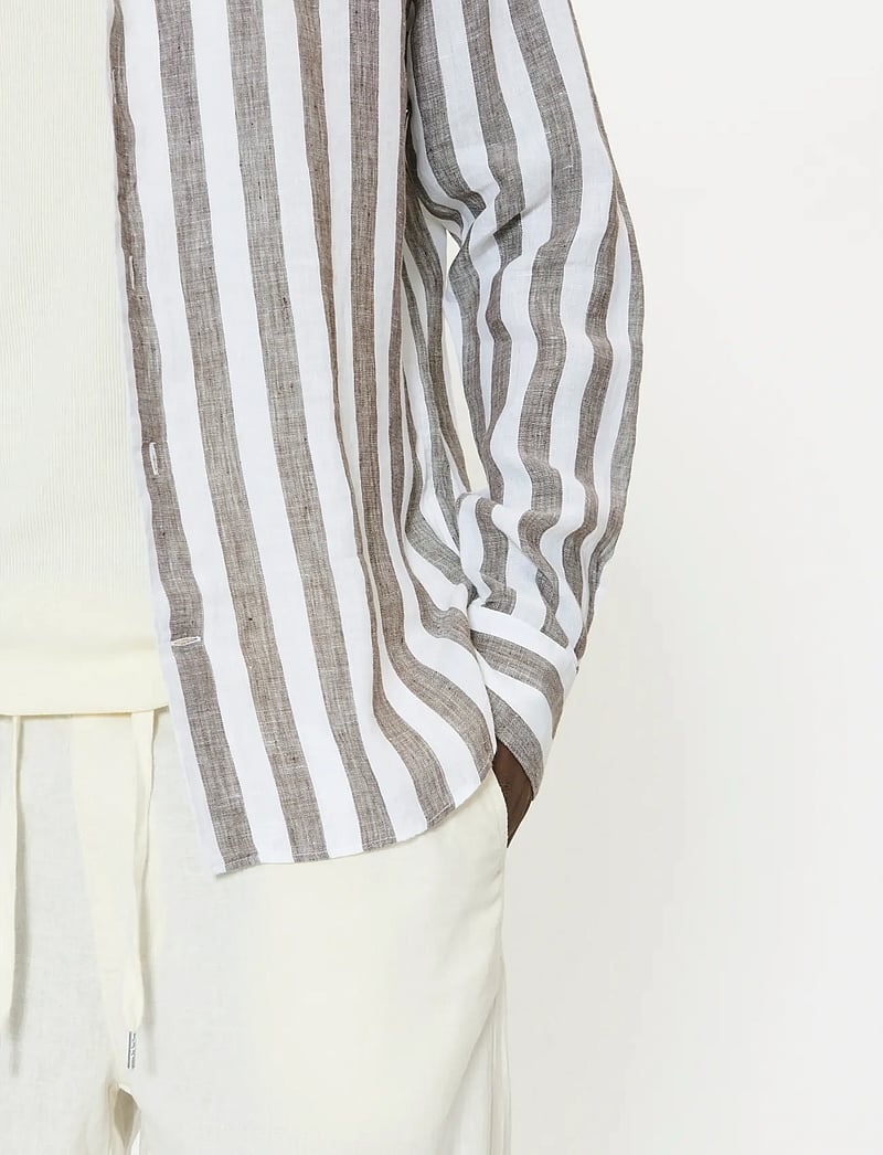 Matinique - MAmarc short - stribede skjorter - chocolate brown - 4