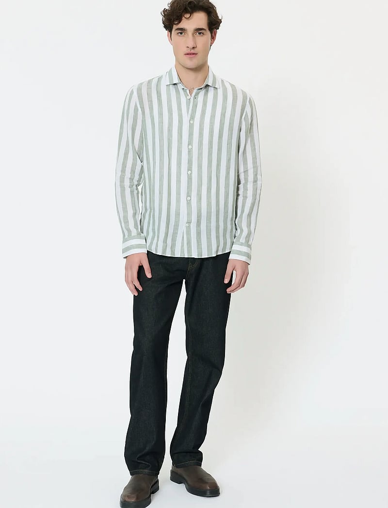 Matinique - MAmarc short - stribede skjorter - sea spray - 2