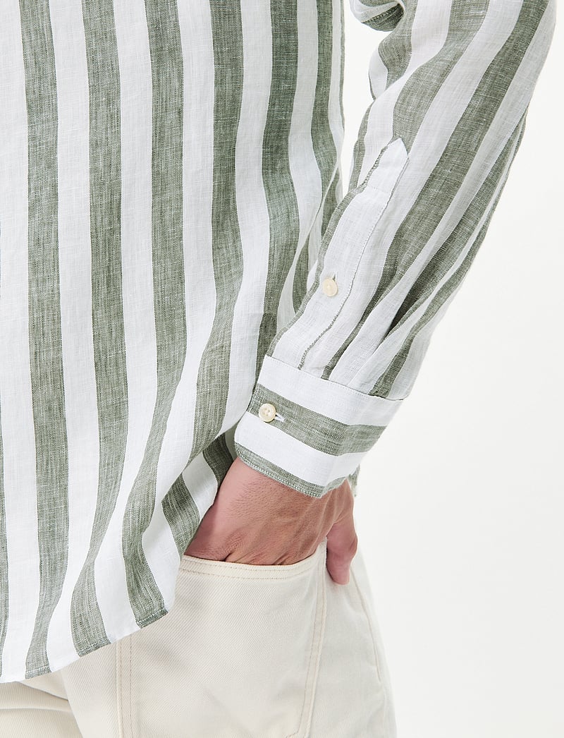 Matinique - MAmarc short - triibulised särgid - thyme - 4