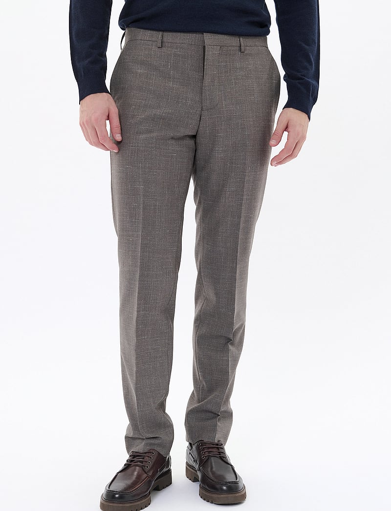 Matinique - MAlas - linased ülikonnapüksid - walnut melange - 0