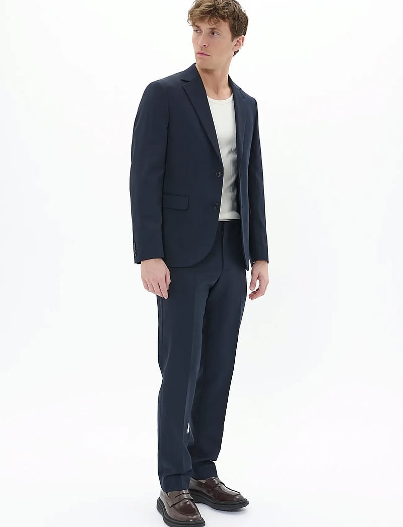 Matinique - MAlas - anzugshosen - dark navy - 3