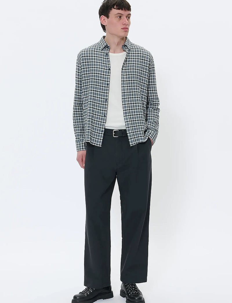 Matinique - MAChristaldo - ruudulised särgid - stormy weather - 2