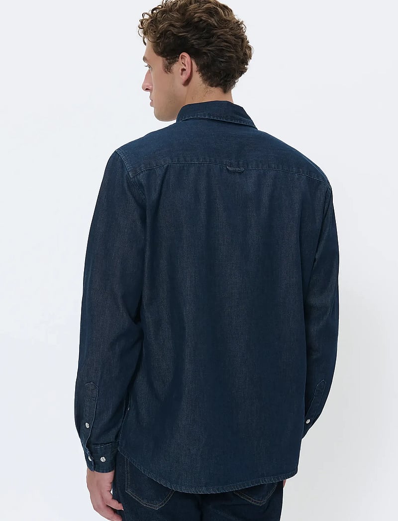 Matinique - MAChristaldo - formelle skjorter - dark washed denim - 4
