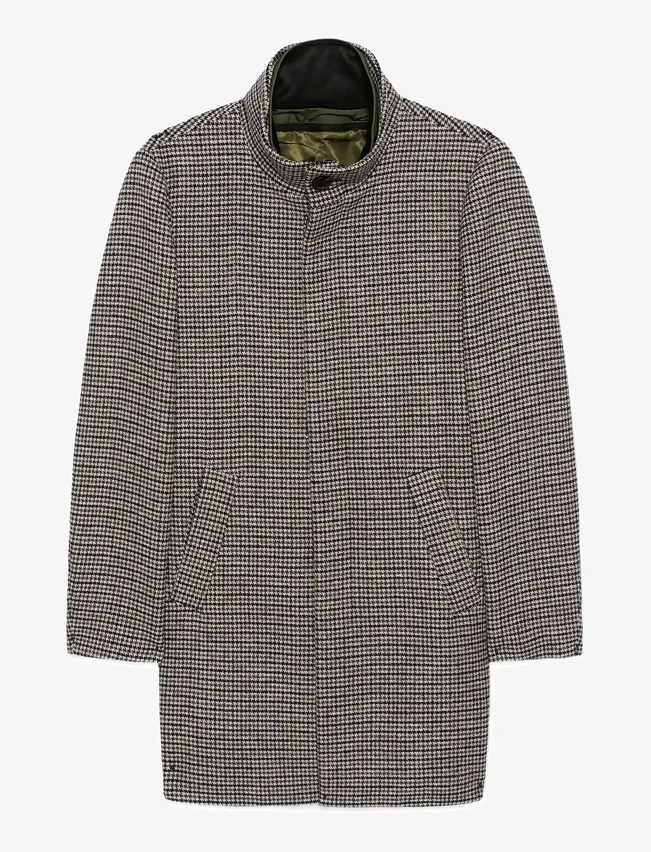 Matinique - MAharvey N - winter twig - 1