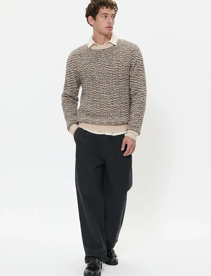 Matinique - MAtriton - rundhals - tannin - 2