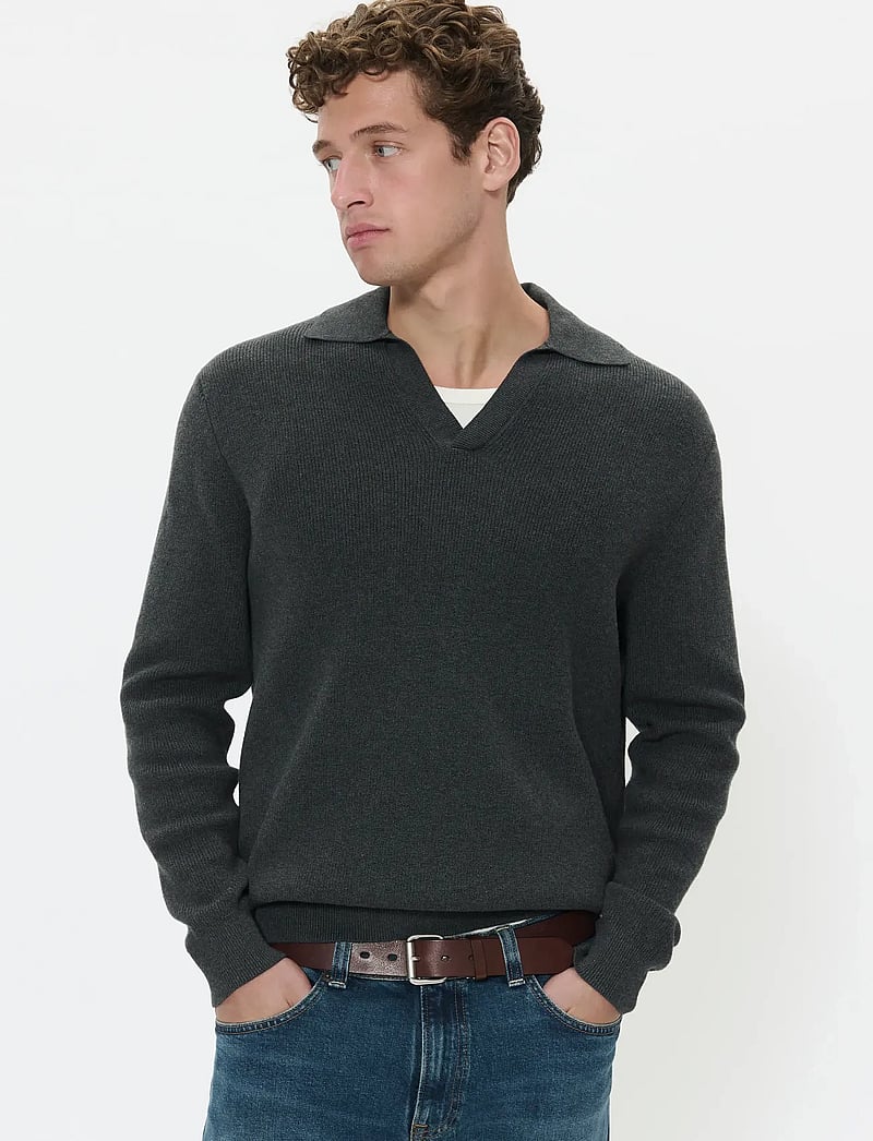 Matinique - MAkollo - v-ausschnitt - dark grey melange - 0
