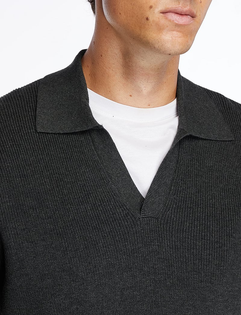 Matinique - MAkollo - v-ausschnitt - dark grey melange - 2