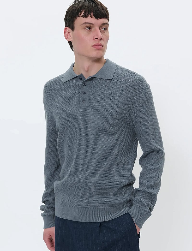 Matinique - MAkerone - polostrik - stormy weather - 0