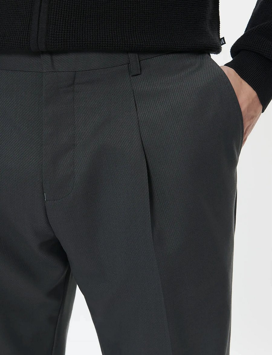 Matinique - MAweller Pleat Pant - Ülikonnapüksid - black oyster - 4