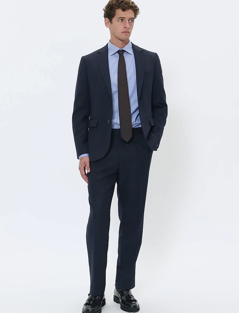 Matinique - MAgeorge - enkeltradede blazere - dark navy - 2