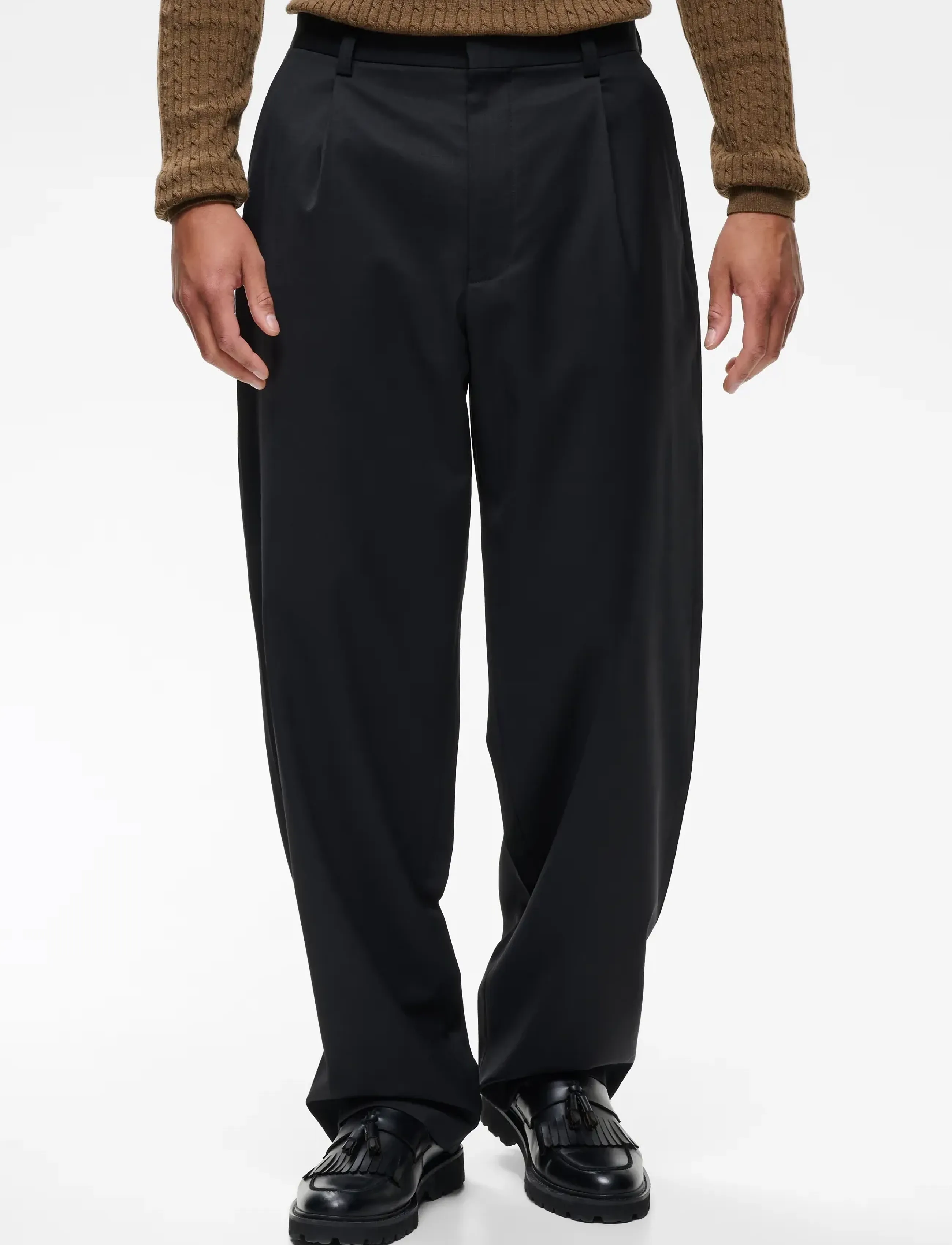 Matinique MAchino Pleat Pant - Vabaajapüksid - BLACK / black