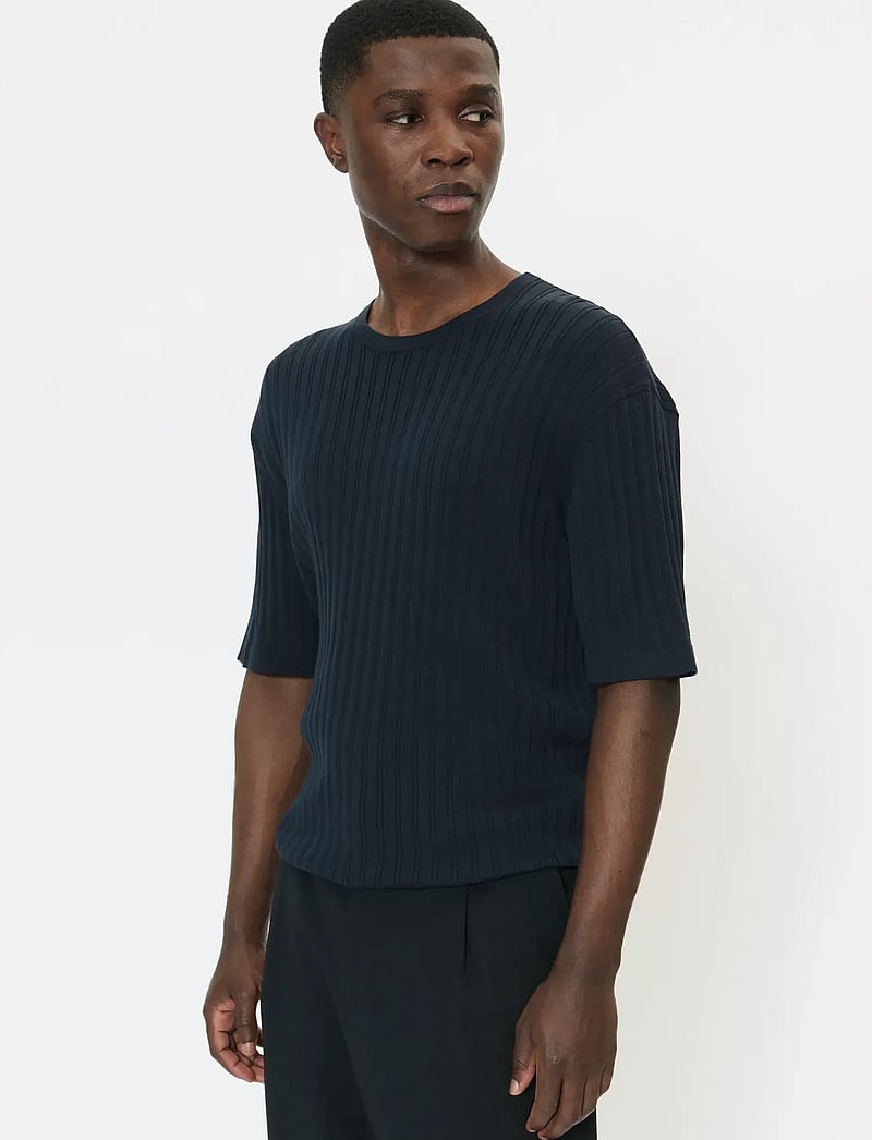 Matinique - MAtrivolt - rund hals - dark navy - 0