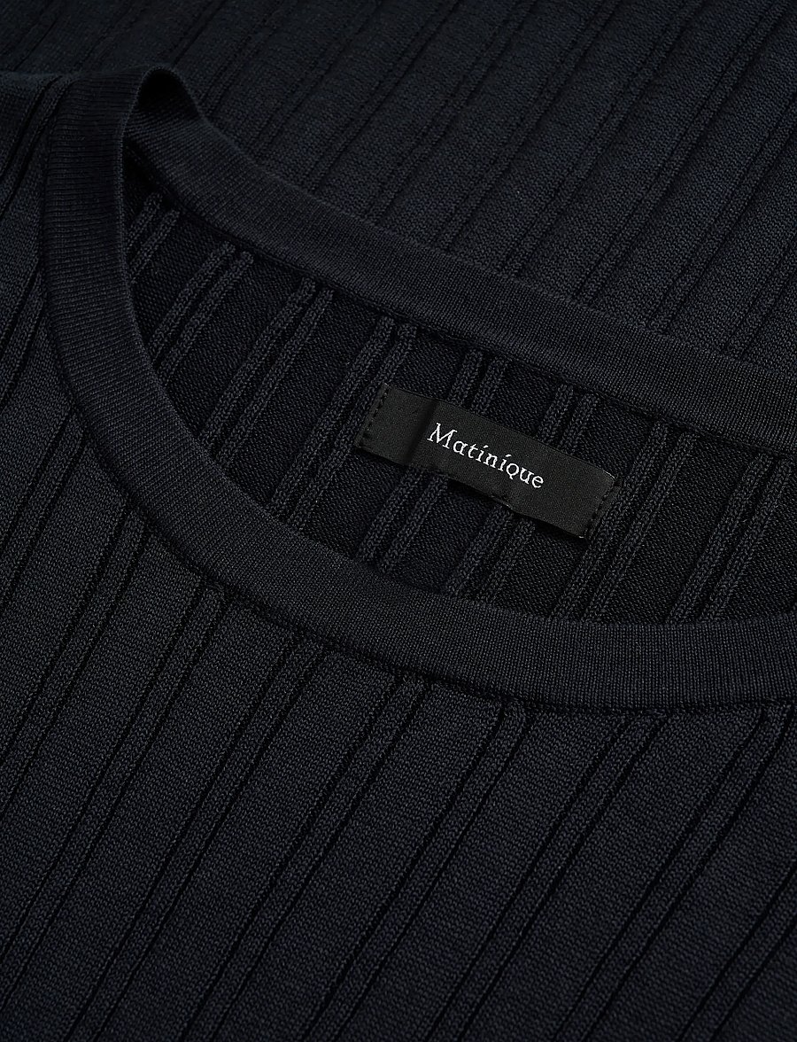 Matinique - MAtrivolt - kurzärmelige t-shirts - dark navy - 5