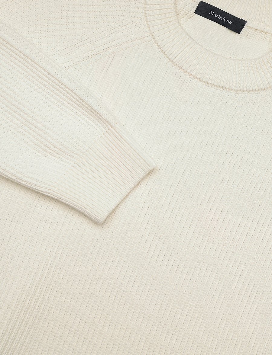 Matinique - MAhellson - Ümara kaelusega - off white - 2
