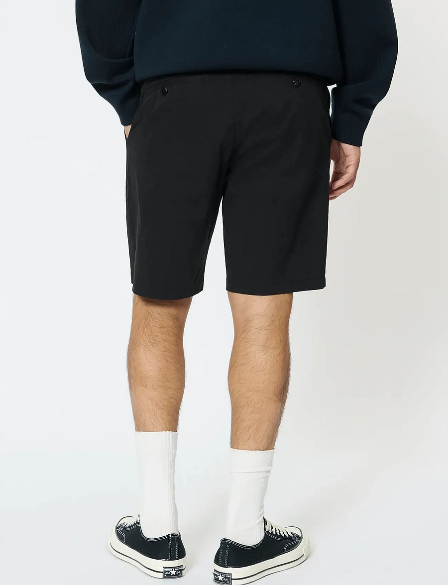 Matinique - MAlevo Chino Short - chinos shorts - black - 4