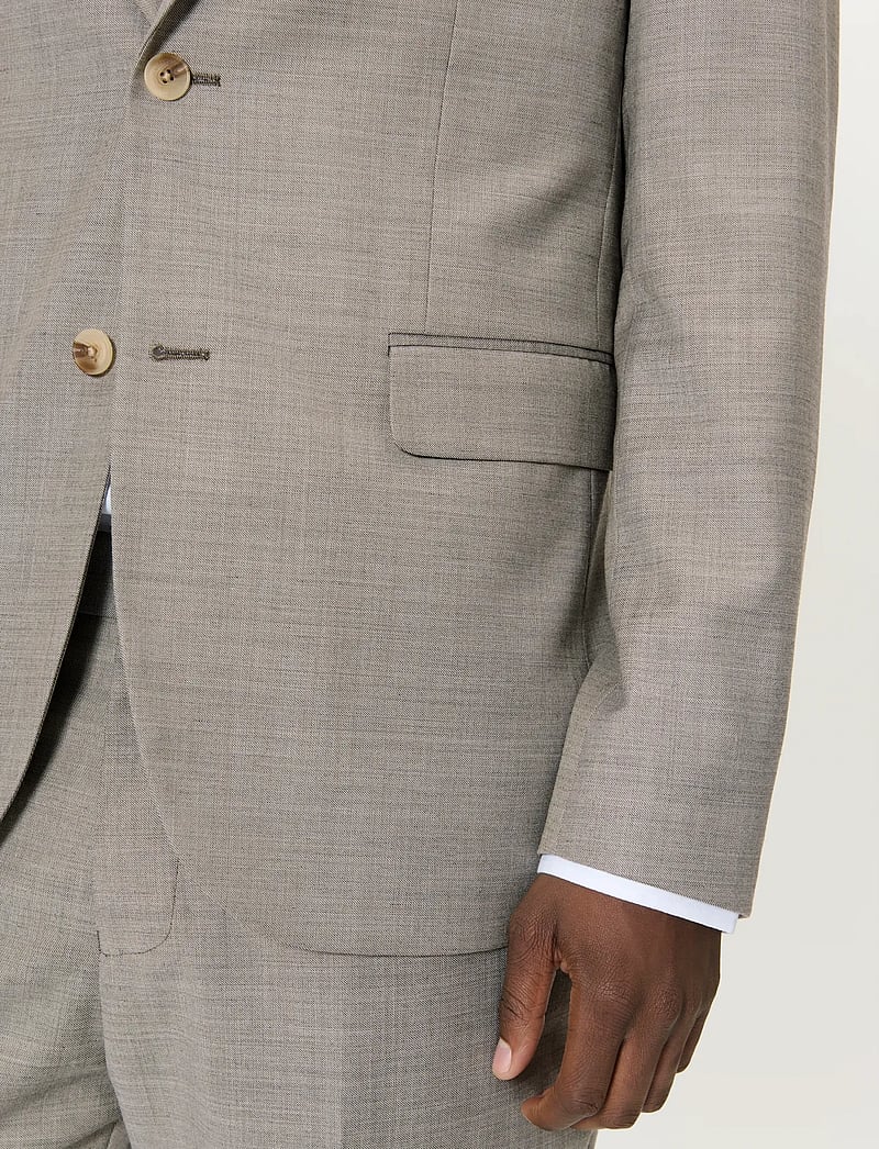 Matinique - MAcharles - enkelknäppta kavajer - caribou - 4