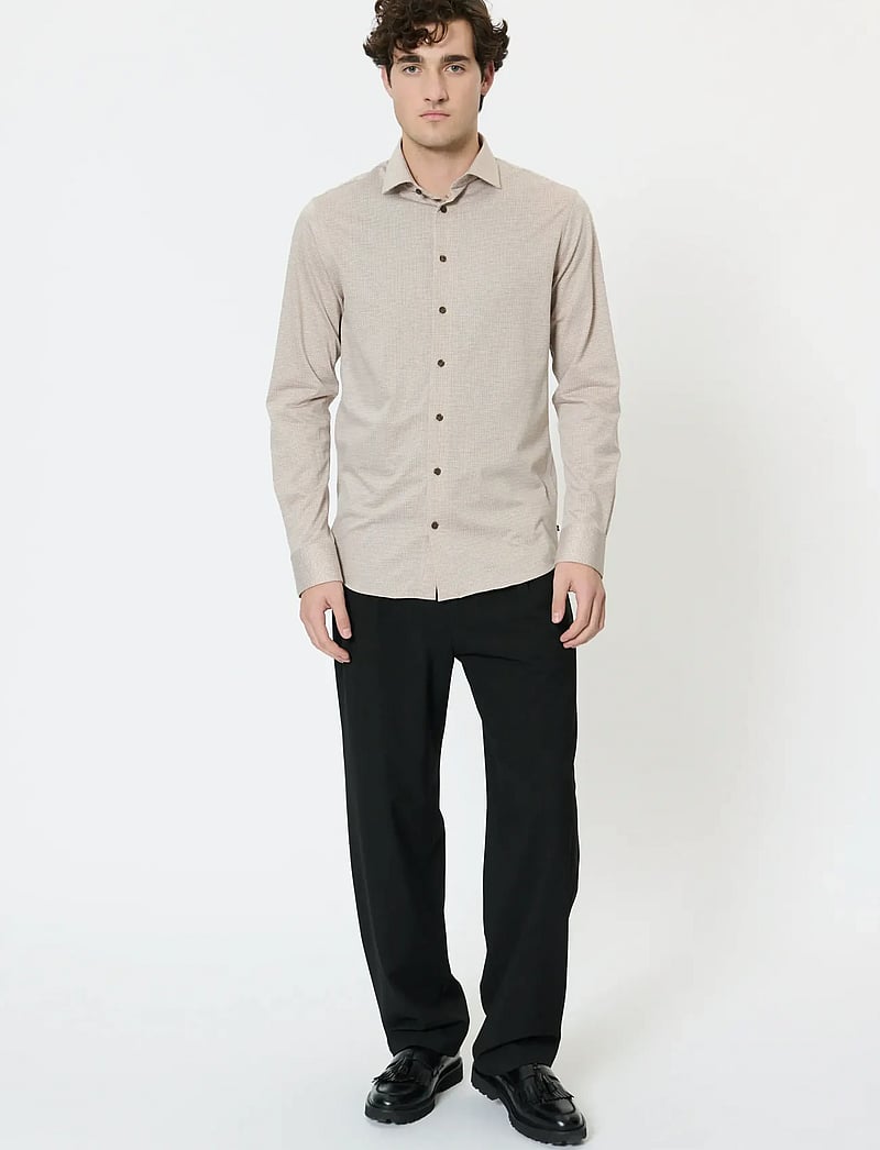 Matinique - MAmarc N - mønstrede skjorter - plaza taupe - 2