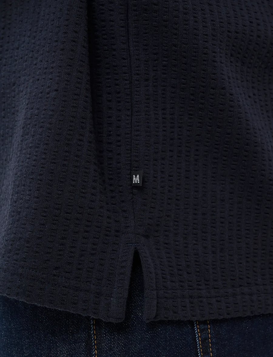Matinique - MAkai Crew - kortærmede t-shirts - dark navy - 5