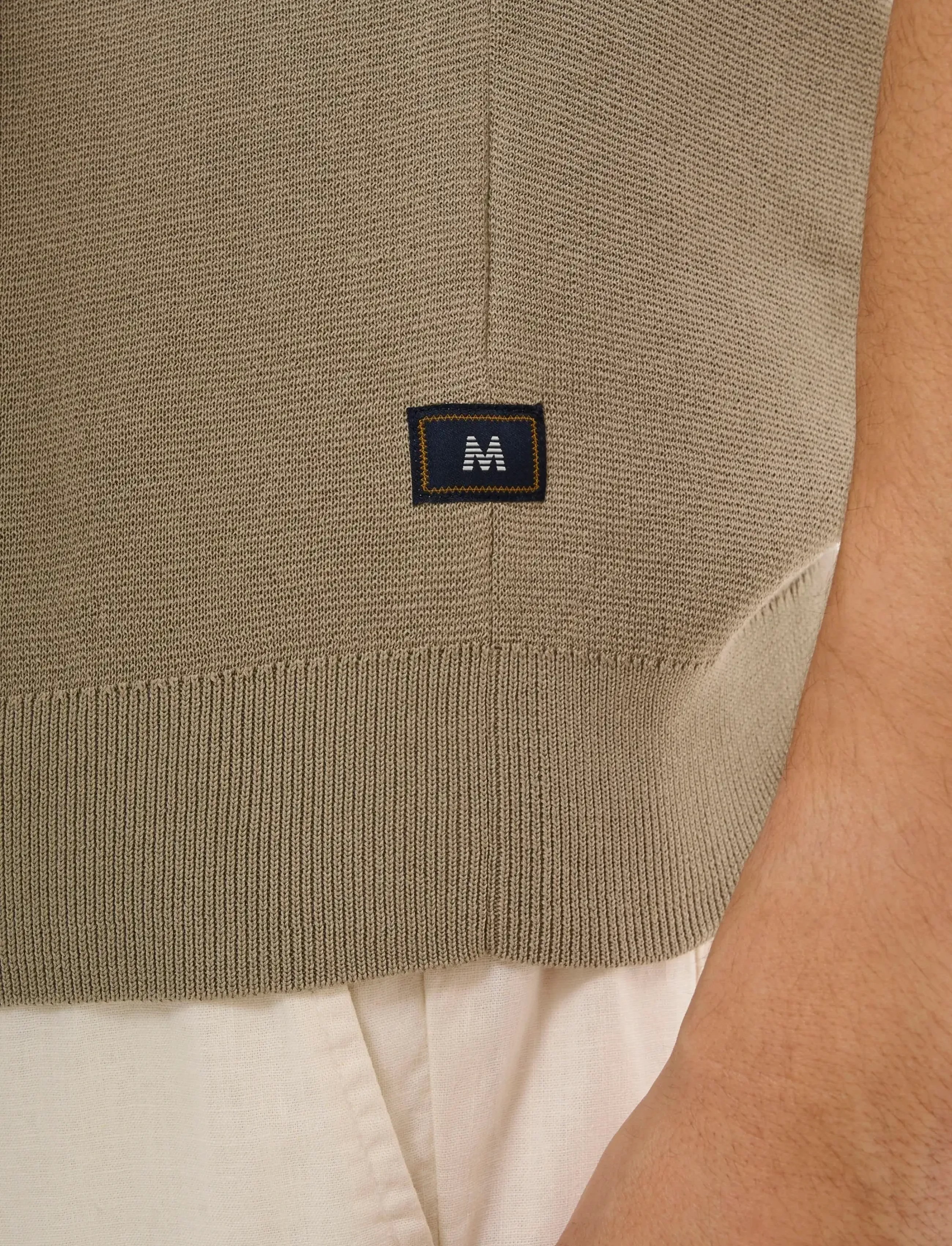 T-shirt 8