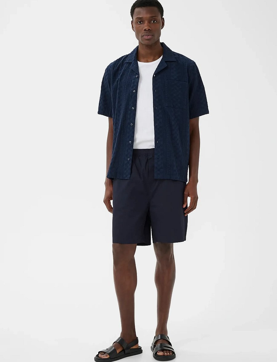 Matinique - MANoram shorts - casual shorts - dark navy - 1
