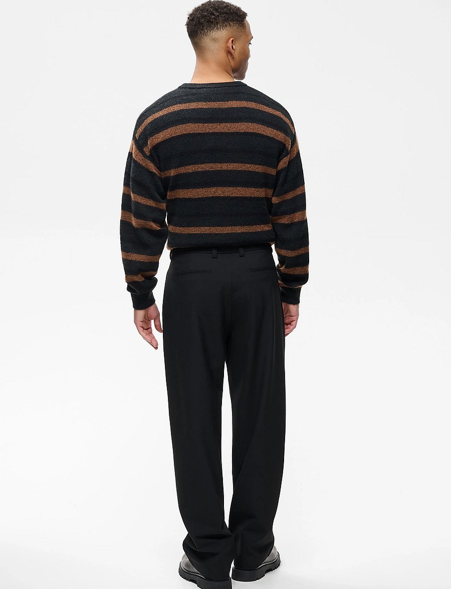 Matinique - MAChino Pleat Pants - Ülikonnapüksid - black - 4