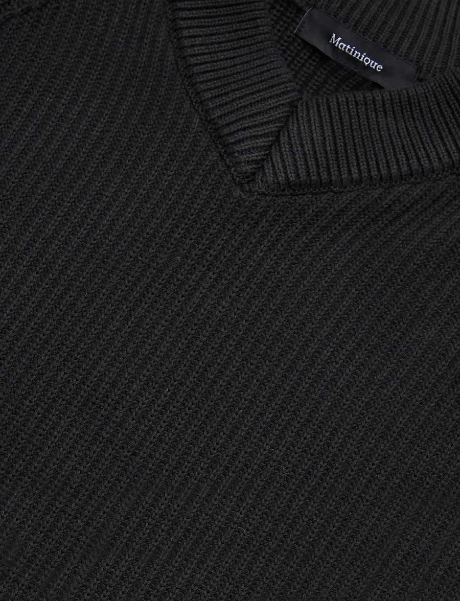Matinique - MAhellson V - v-ausschnitt - black - 2