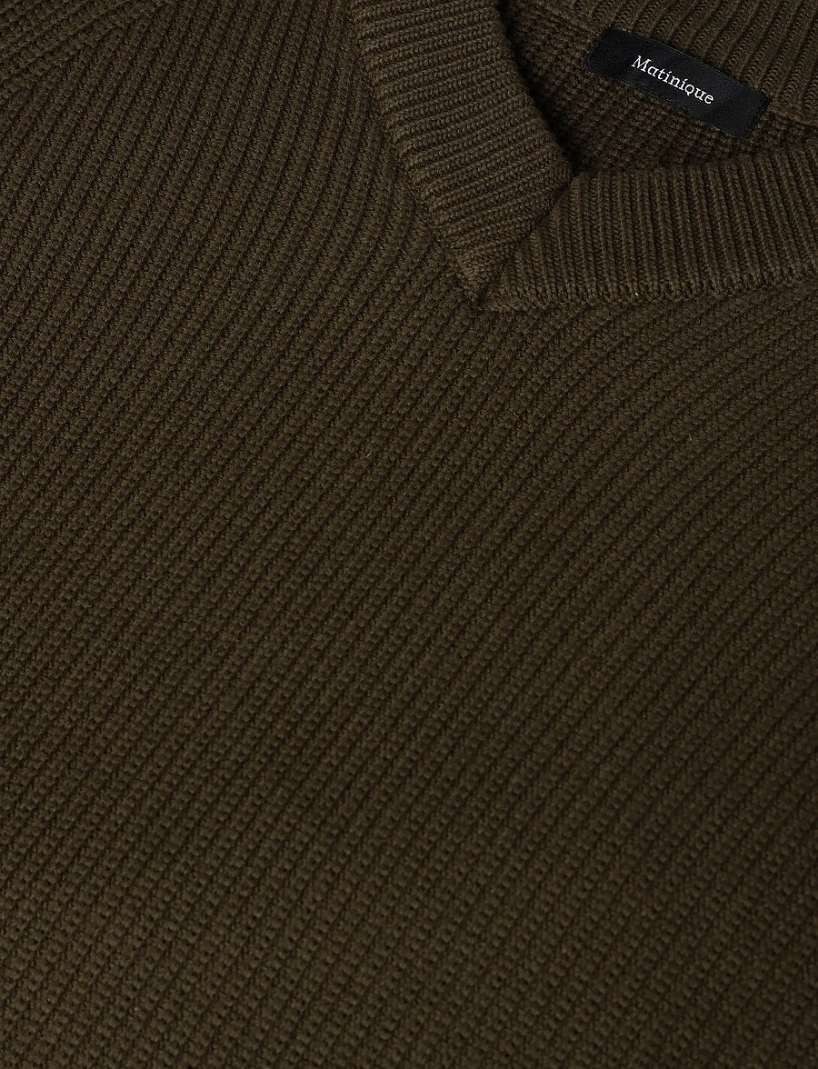 Matinique - MAhellson V - v-necks - turkish coffee - 2