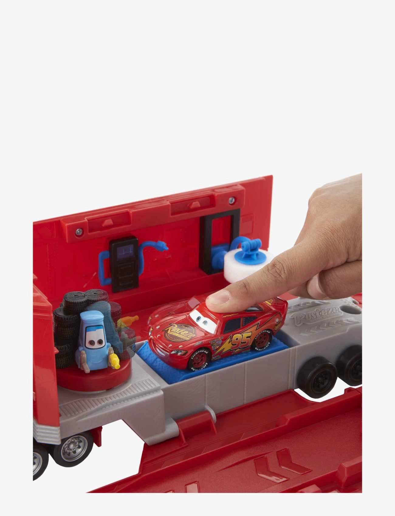 Cars - Disney Pixar Cars Transforming Mack Playset - multi color - 2