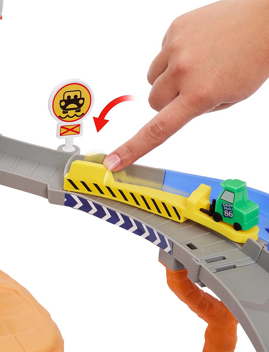 Autod - Cars 1:55 Playsets & Haulers CARS FALL 2025 MEDIA DRIVER PLAYSET - võistlusrajad - multi color - 5