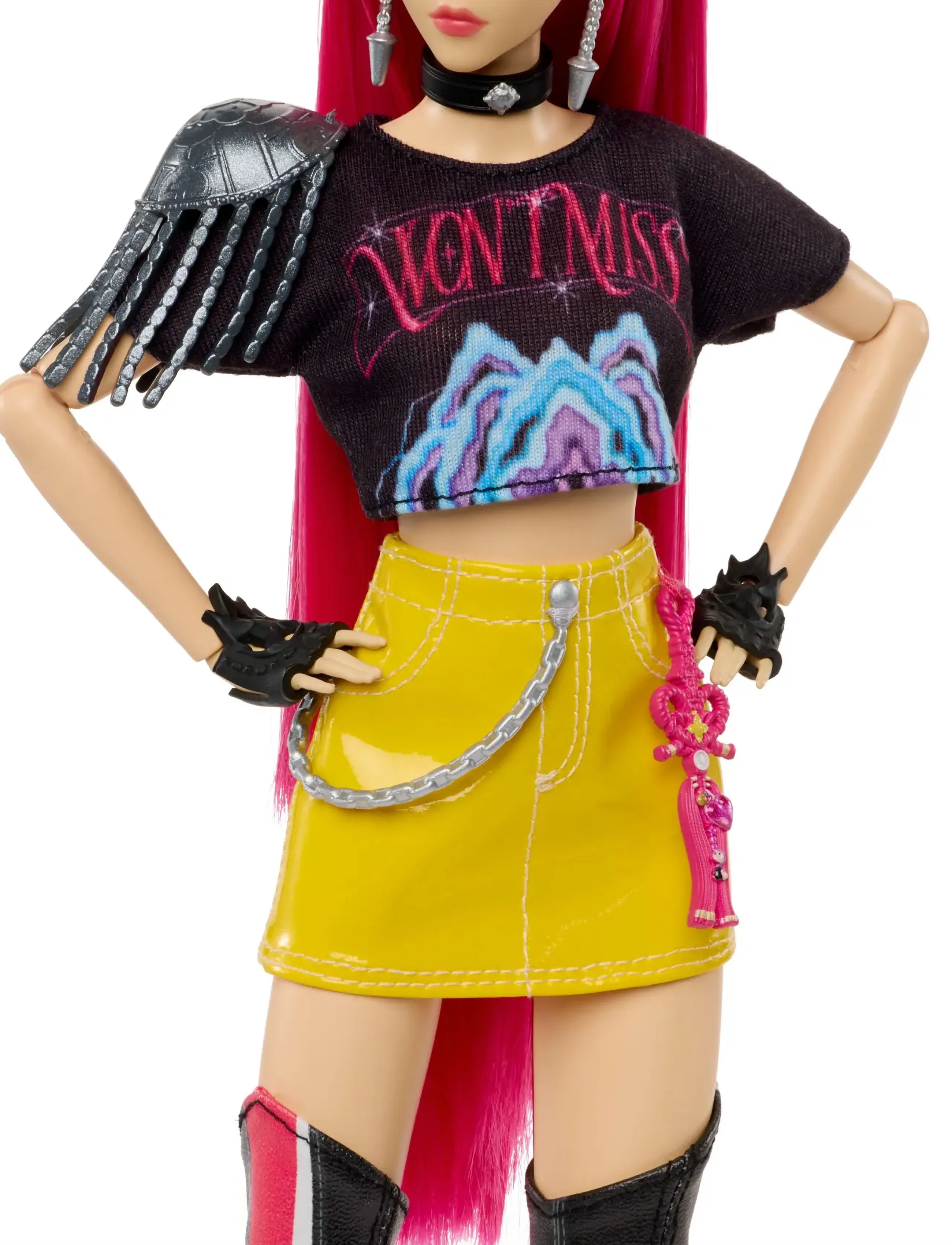 Demon Hunters - KPop Demon Hunters HUNTR/X Mira Fashion Doll in Removable Look with Themed Movie Accessories - multicolor - 5