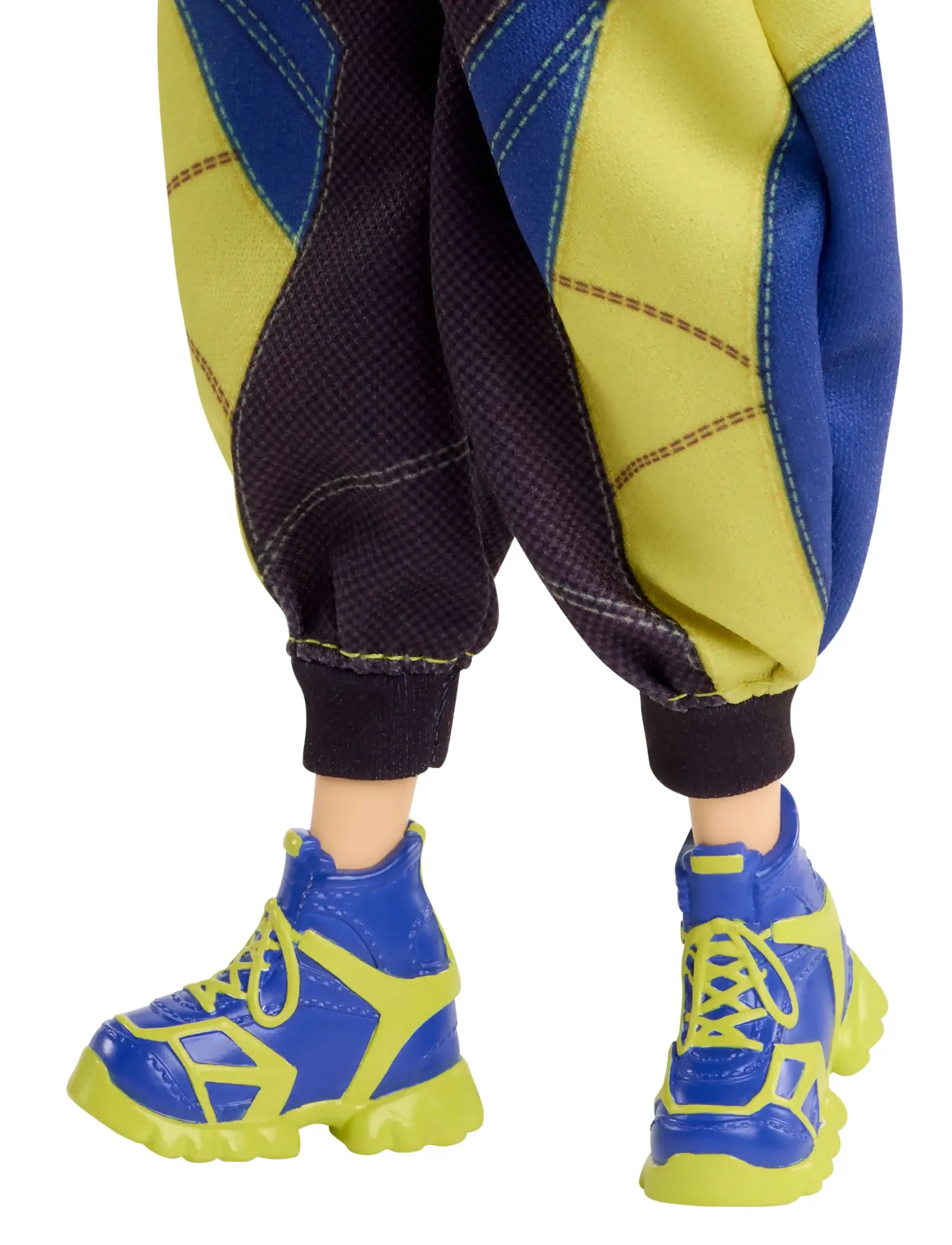Demon Hunters - KPop Demon Hunters HUNTR/X Zoey Fashion Doll in Removable Look with Themed Movie Accessories - multicolor - 5