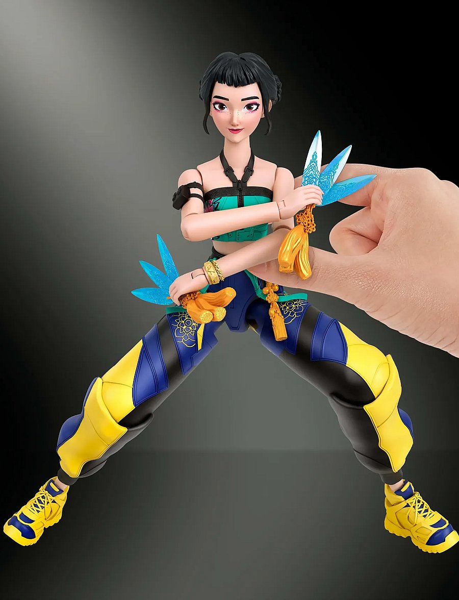 Demon Hunters - KPop Demon Hunters HUNTR/X Zoey 5.6-inch Action Figure with Accessories & Swappable Faces - multicolor - 0