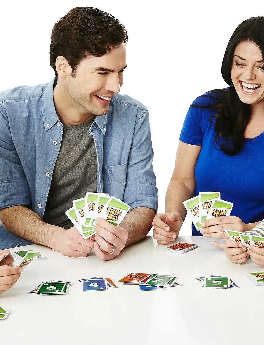 Mattel Games - Games Skip-Bo Card Game for Kids, Adults & Families, Color Blind Accessible Deck for 2 to 6 Players - kartenspiele - multi color - 0